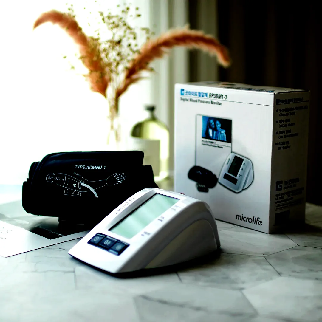 가정용 전자혈압계 혈압측정기 기계 체크기 심박수 커프형 국산 휴대용 자동 24시간 병원용 이미지 2