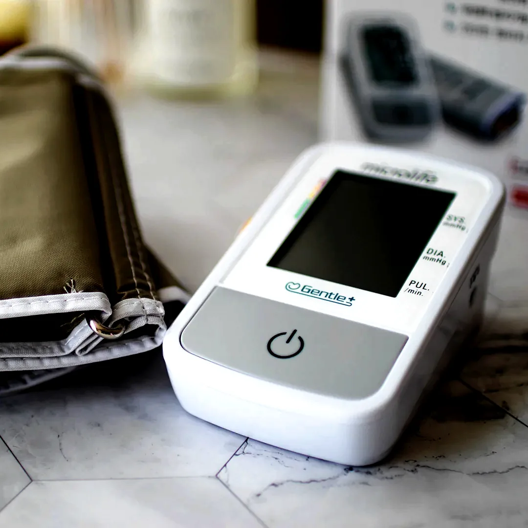 가정용 전자혈압계 혈압측정기 기계 체크기 심박수 커프형 국산 휴대용 자동 24시간 병원용 이미지 5