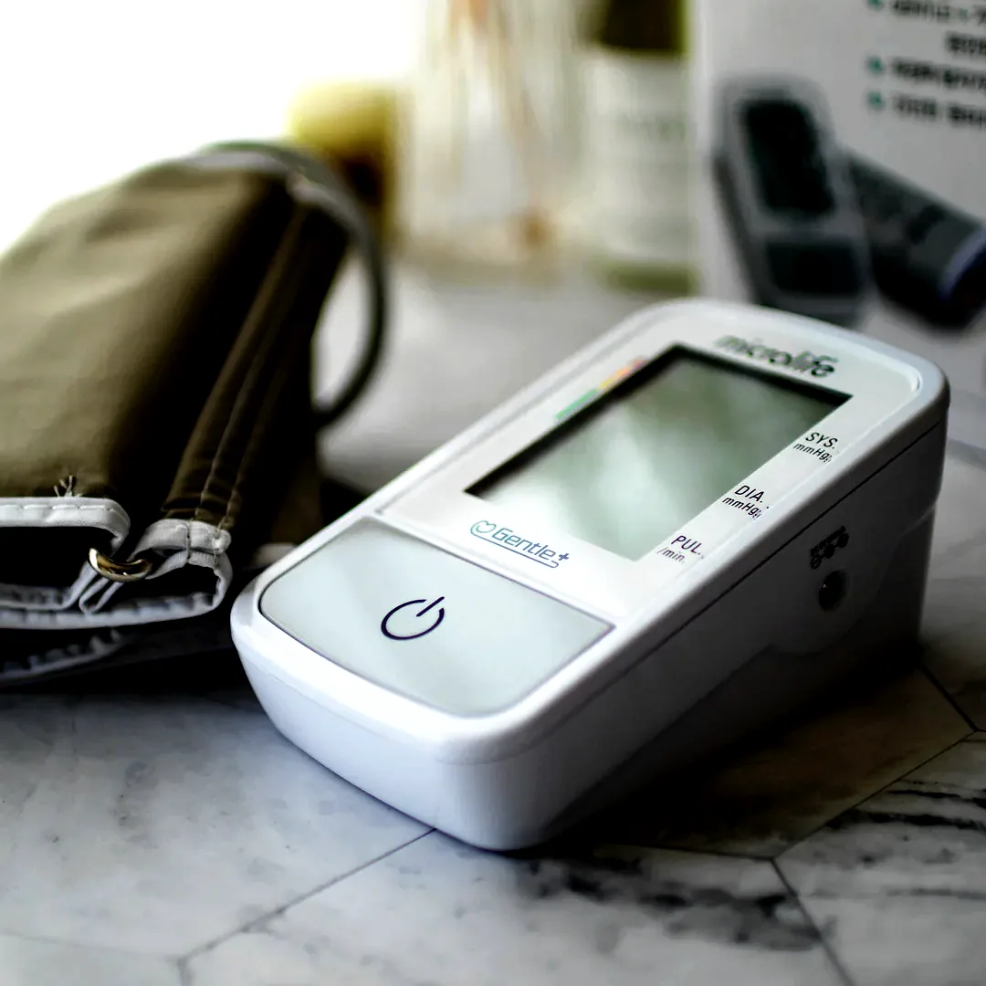 가정용 전자혈압계 혈압측정기 기계 체크기 심박수 커프형 국산 휴대용 자동 24시간 병원용 이미지 7